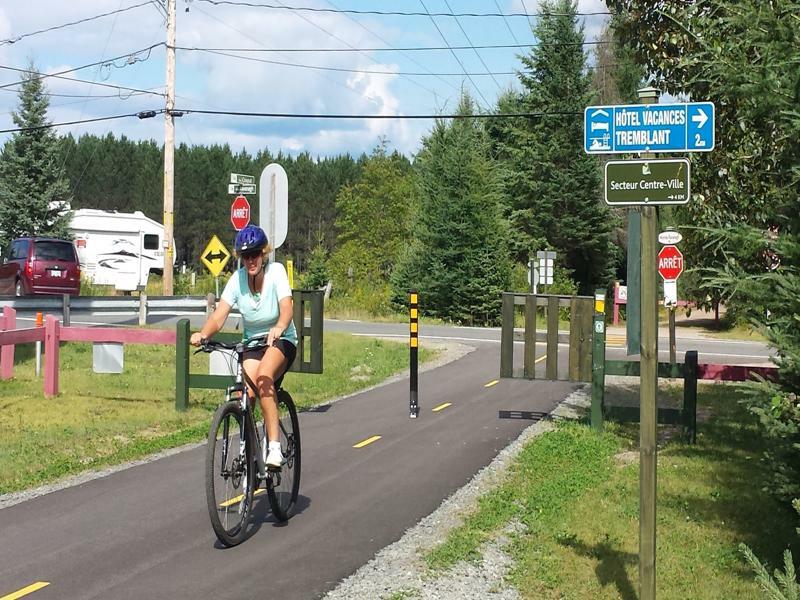 Hotel Vacances Tremblant Μοντ Τρεμπλάν Εξωτερικό φωτογραφία